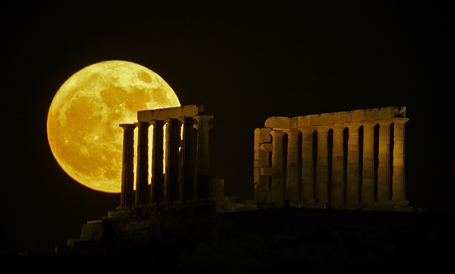 sounion moonlight